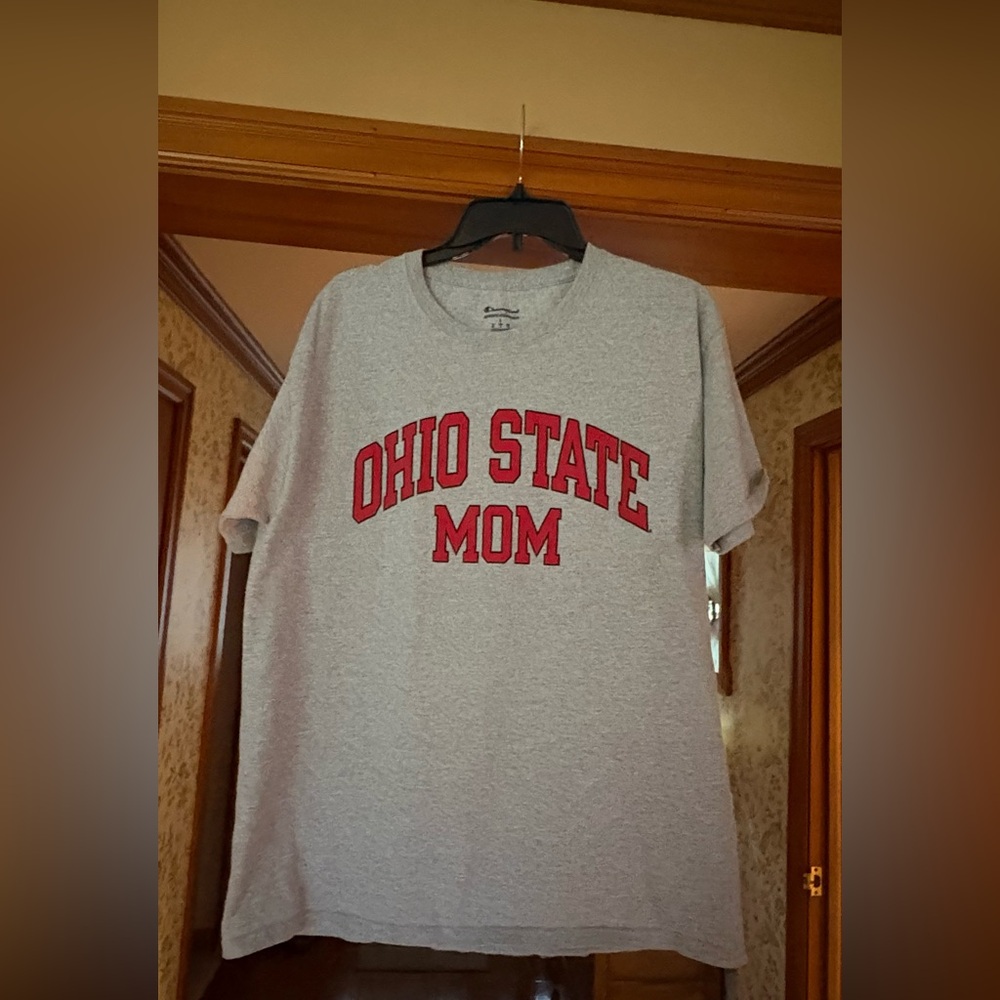 Champion Heather Gray Athletic Shirt